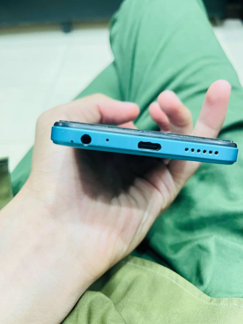 Tecno Spark Go 2