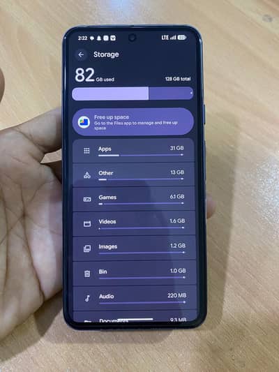 Google Pixel 8 with 2 back cover