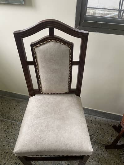 Dining Table set for 6 persons