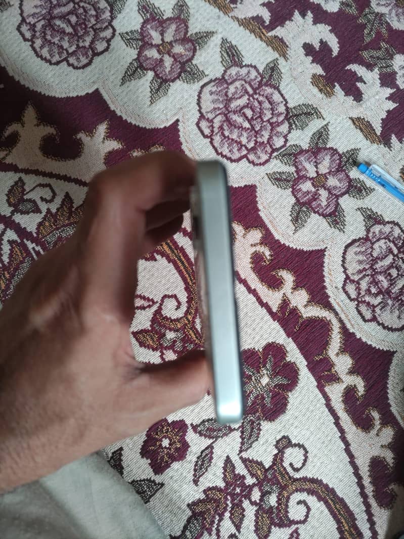 Realme Note 60x 7