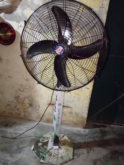 Eiffel fan for sale 10 by 10 condition