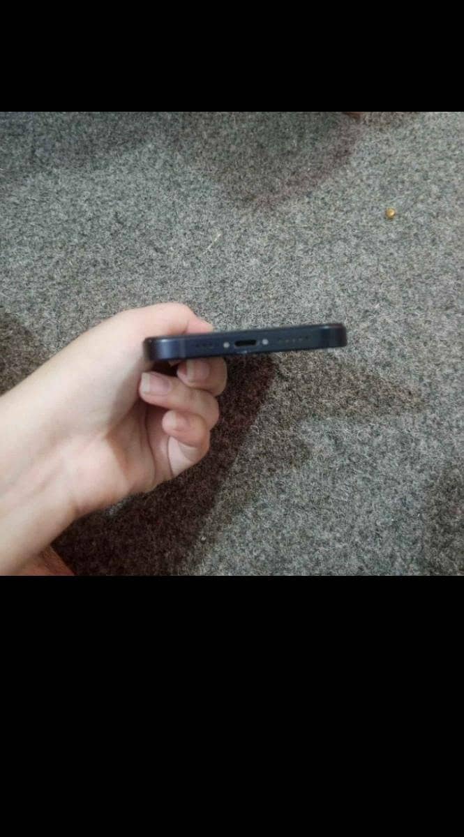 Apple iPhone 12 1