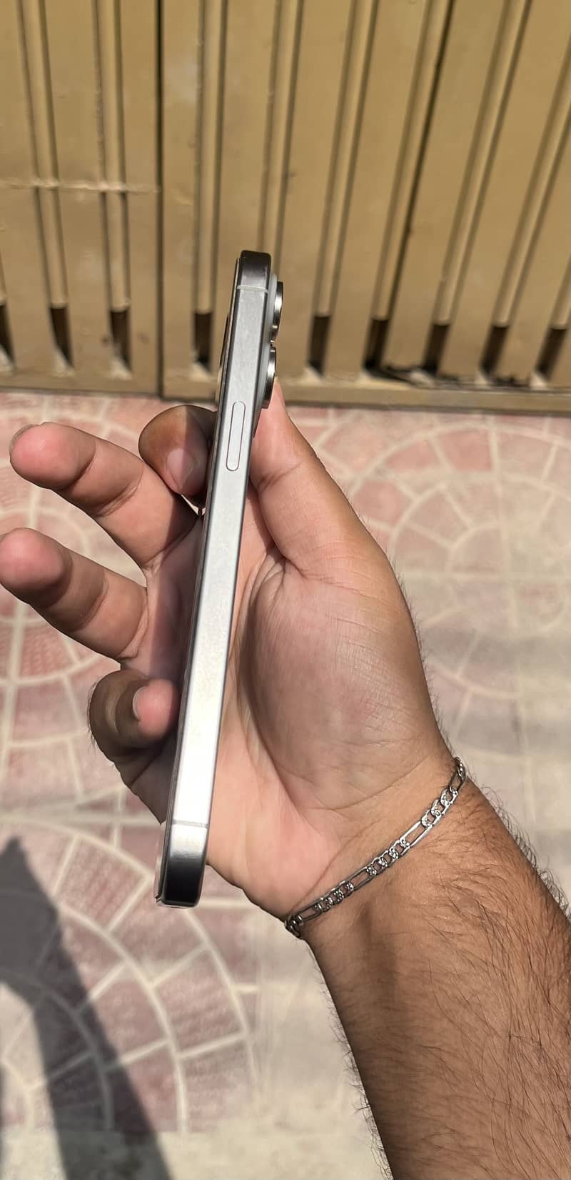 Apple iPhone 15 Pro Max 1