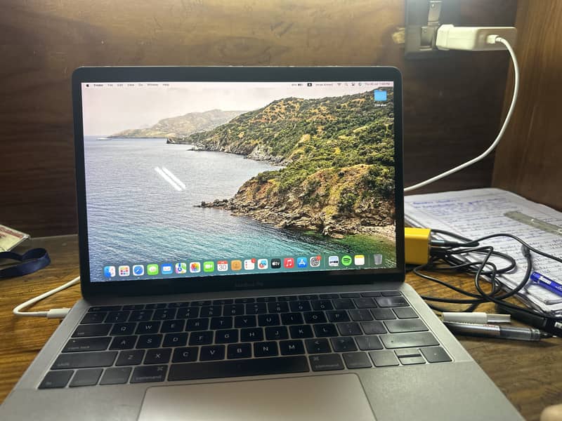 Apple Macbook Pro, 2017 2