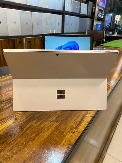 Microsoft Surface Pro 5 i5 7th Gen | 8GB RAM 256GB SSD |