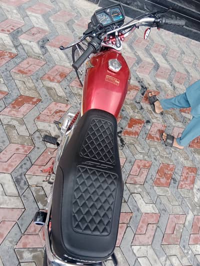 Honda CG 125 2025