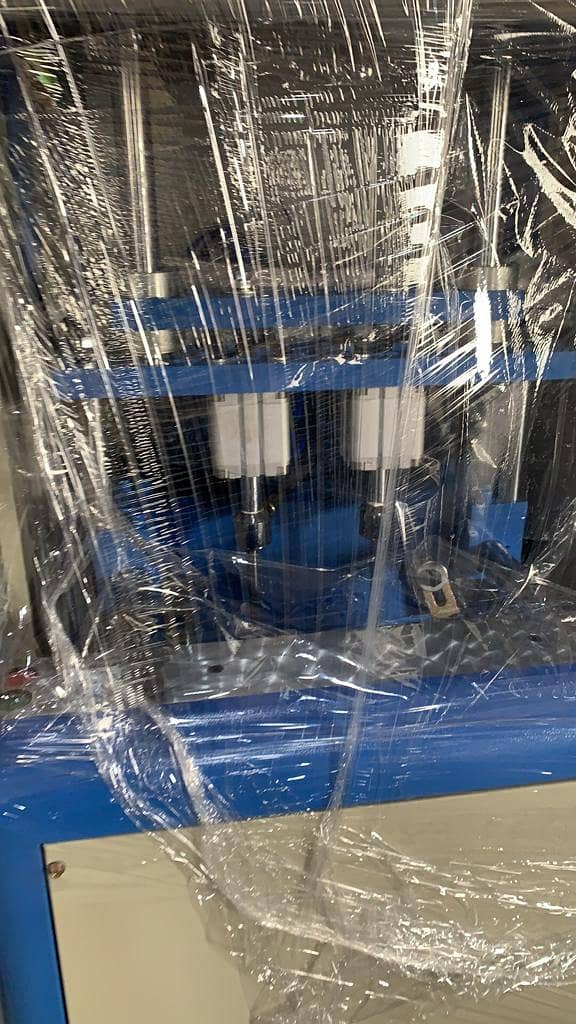 2 Cavity Blowing Machine 3