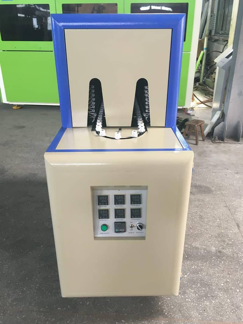 2 Cavity Blowing Machine 6