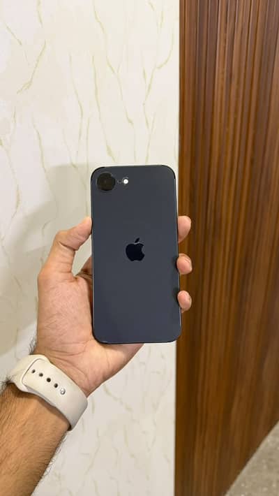 Apple iPhone 16e LLA | JV | Official Apple Warranty | 100% Health