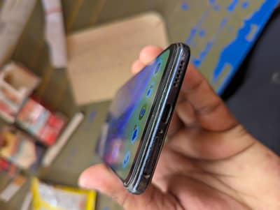 Vivo V21