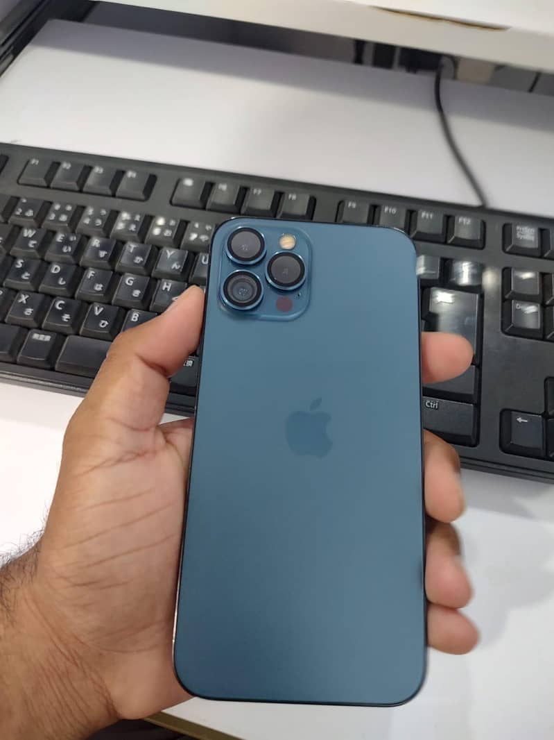 iPhone 12 pro max 1