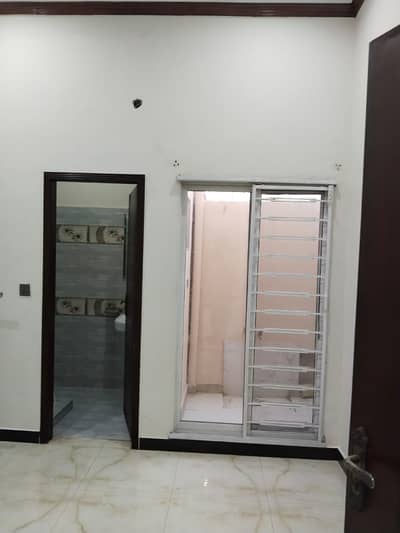 5 MARLA LOWER PORTION FOR RENT IN OPF A BLOCK RAIWIND ROAD LAHORE.