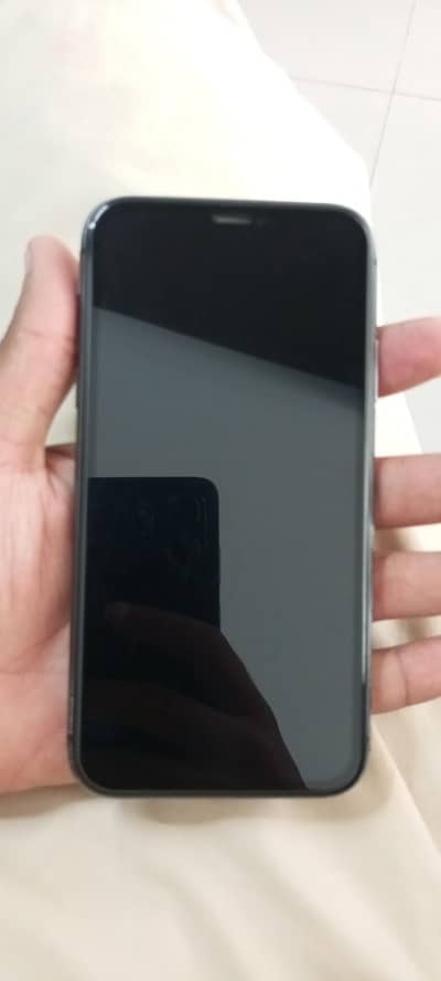Apple iPhone 11