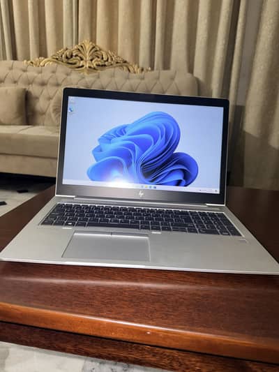 HP ELITEBOOK i7 | 8th gen | 8gb ram | 256gb memory