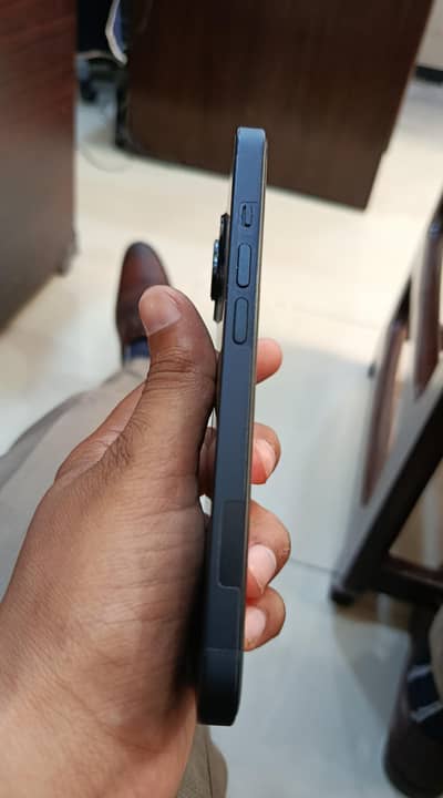 Apple iPhone 14