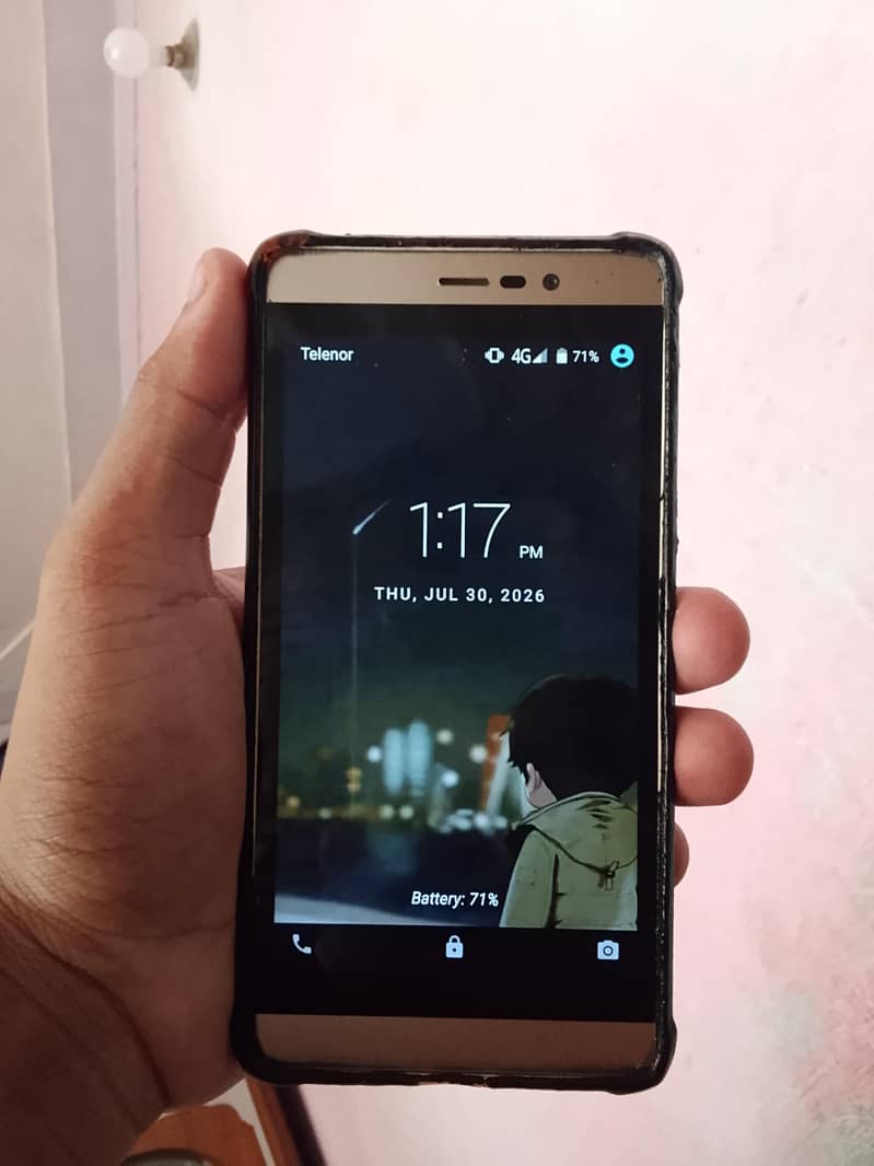 QMobile E1 4