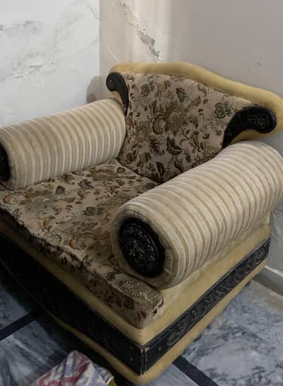 sofa selling