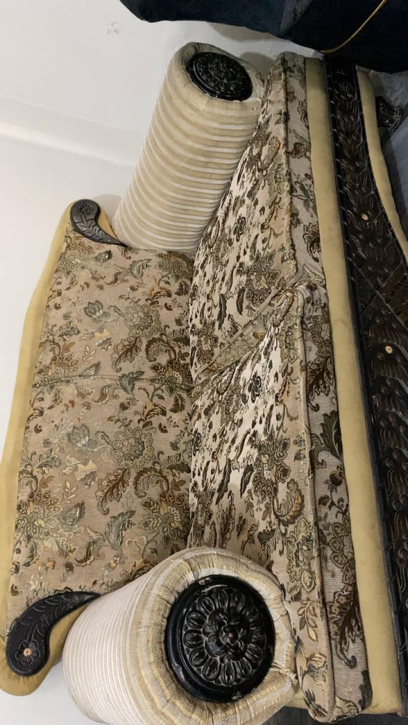 sofa selling 1