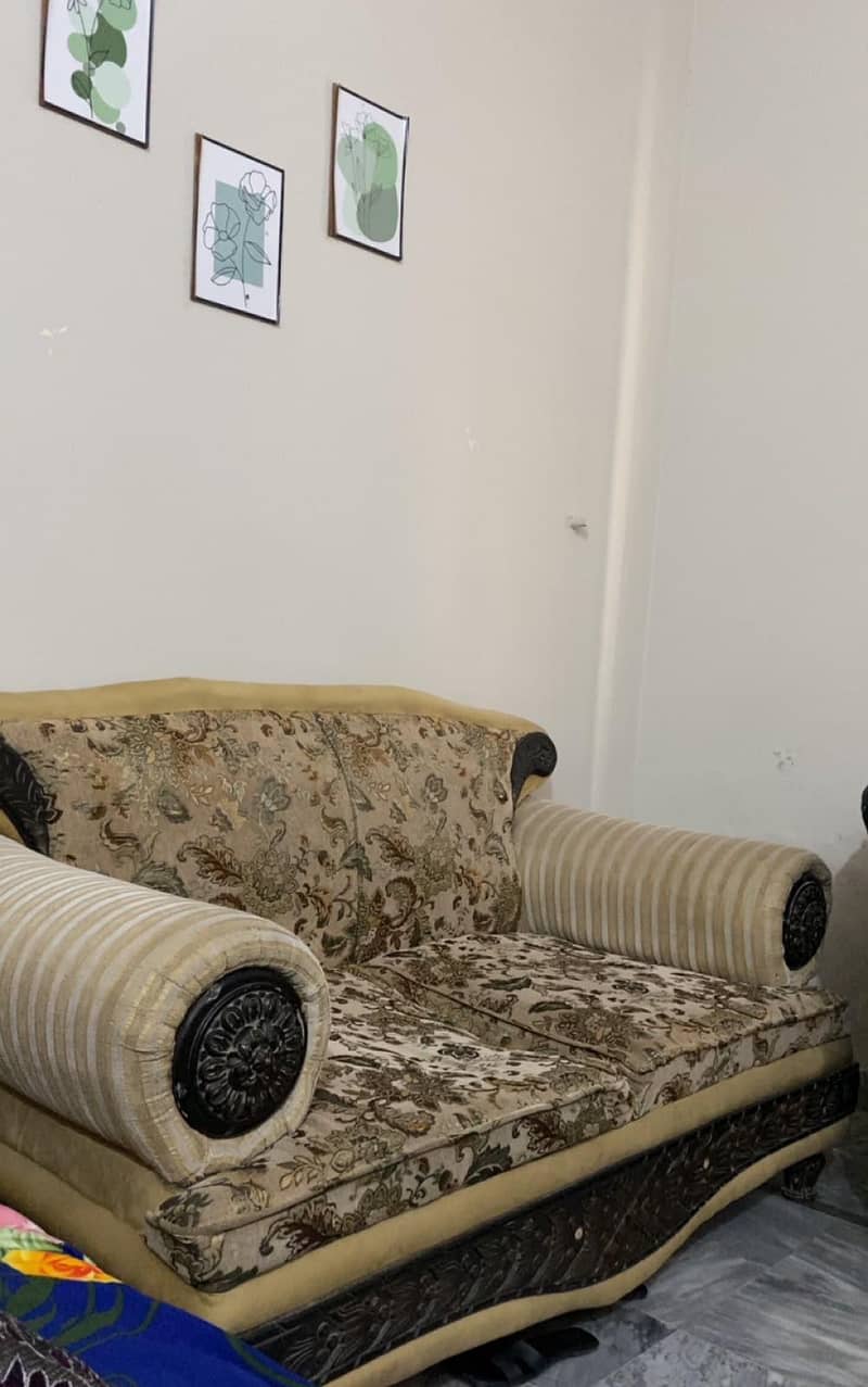 sofa selling 2