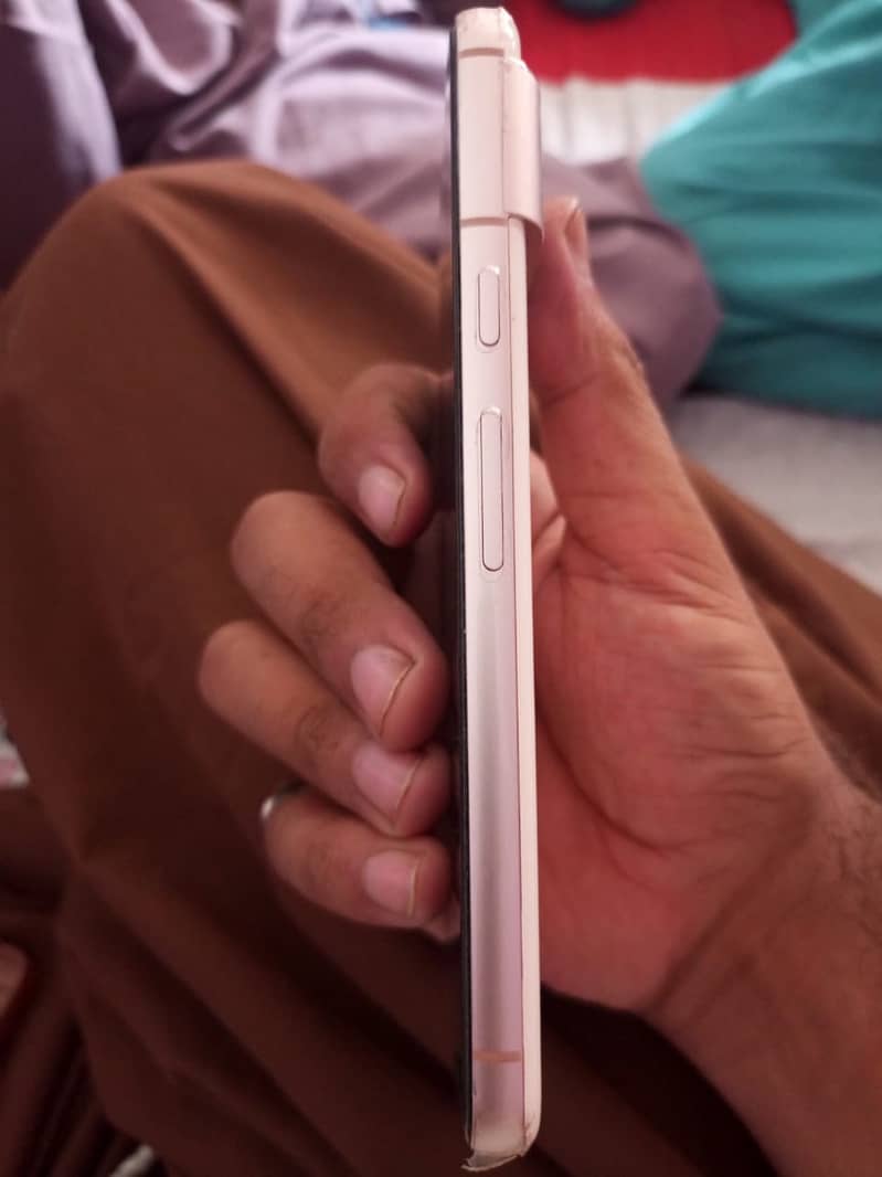 Google Pixel 8 0