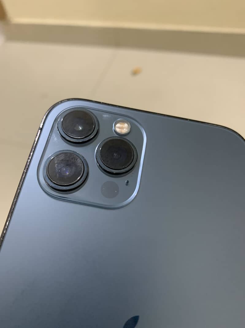 iPhone 12 Pro Max 0