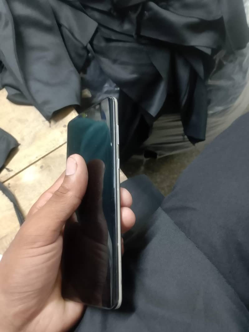Sharp Aquos Zero 2 2