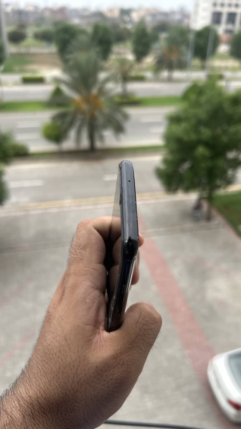 One Plus 6T 5