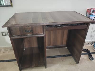 Laptop / Computer /office table for sale
