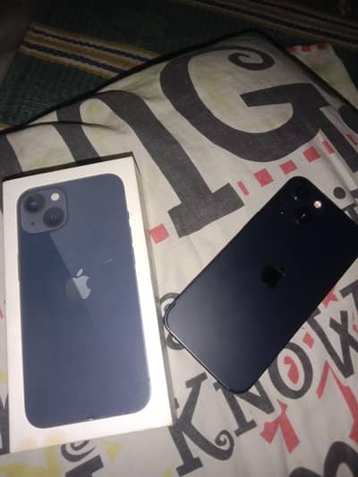 Apple iPhone 13