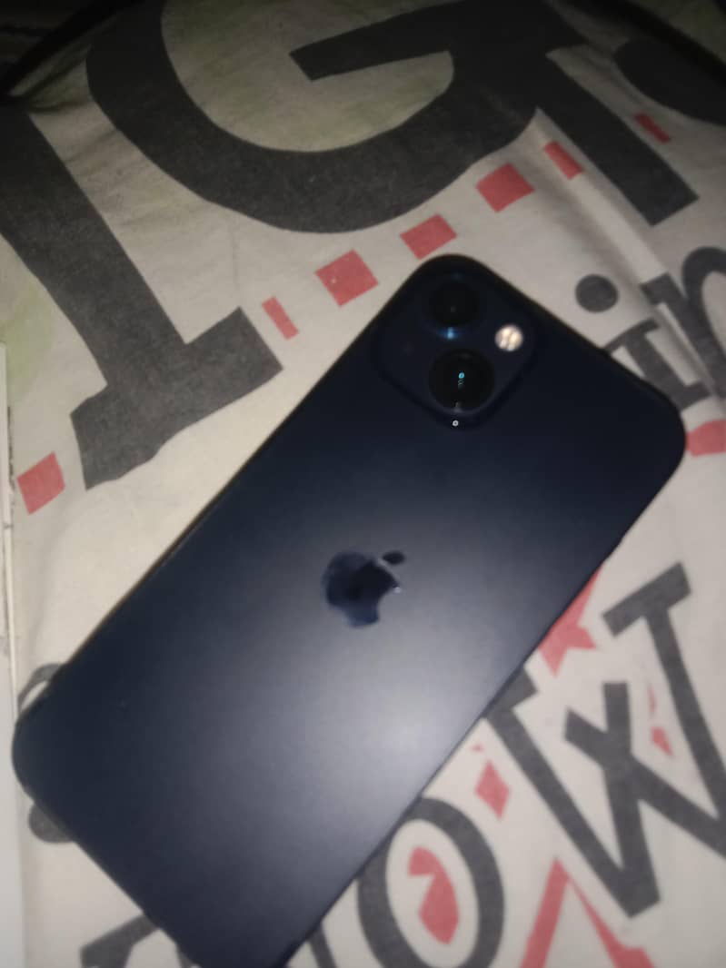 Apple iPhone 13 2