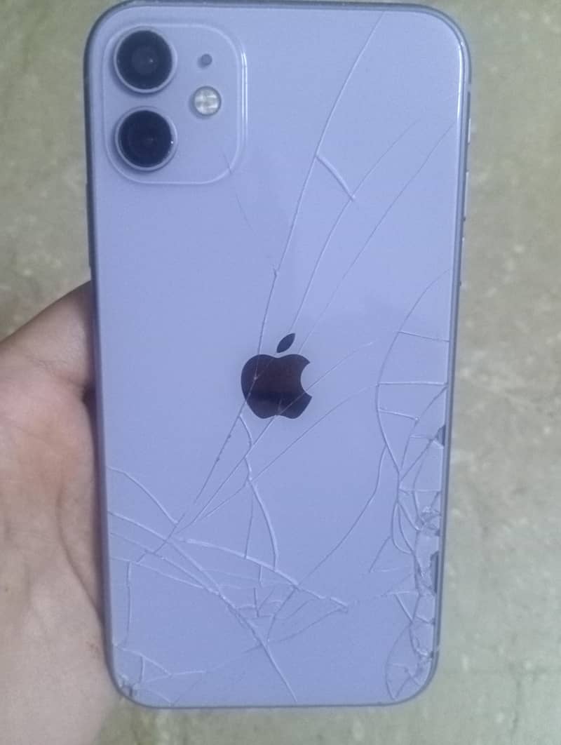 Apple iPhone 11 3