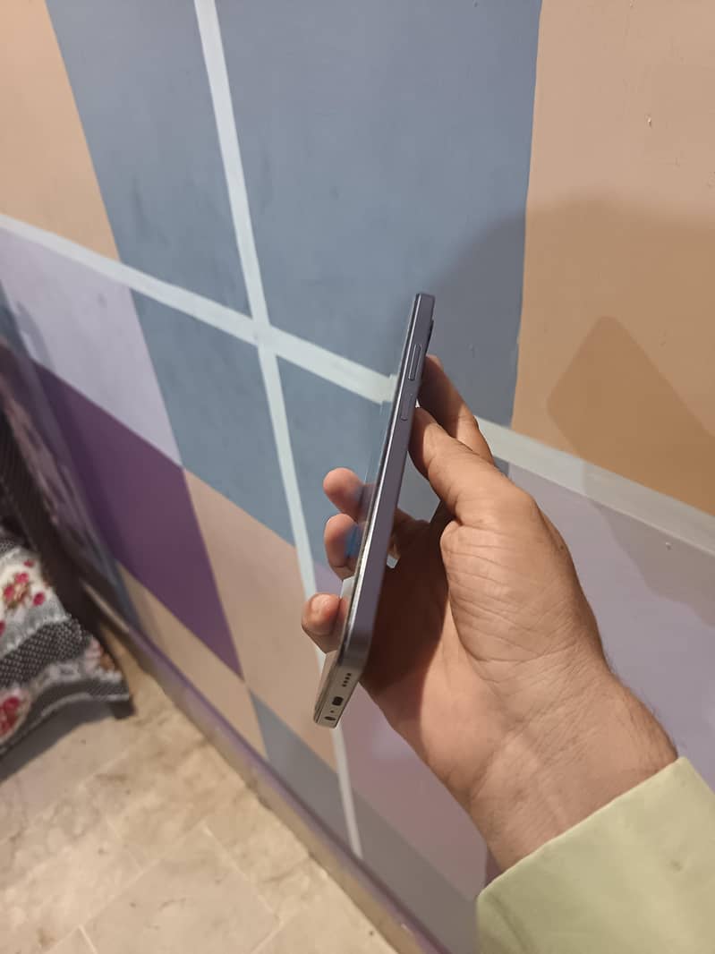 Realme Note 60 5