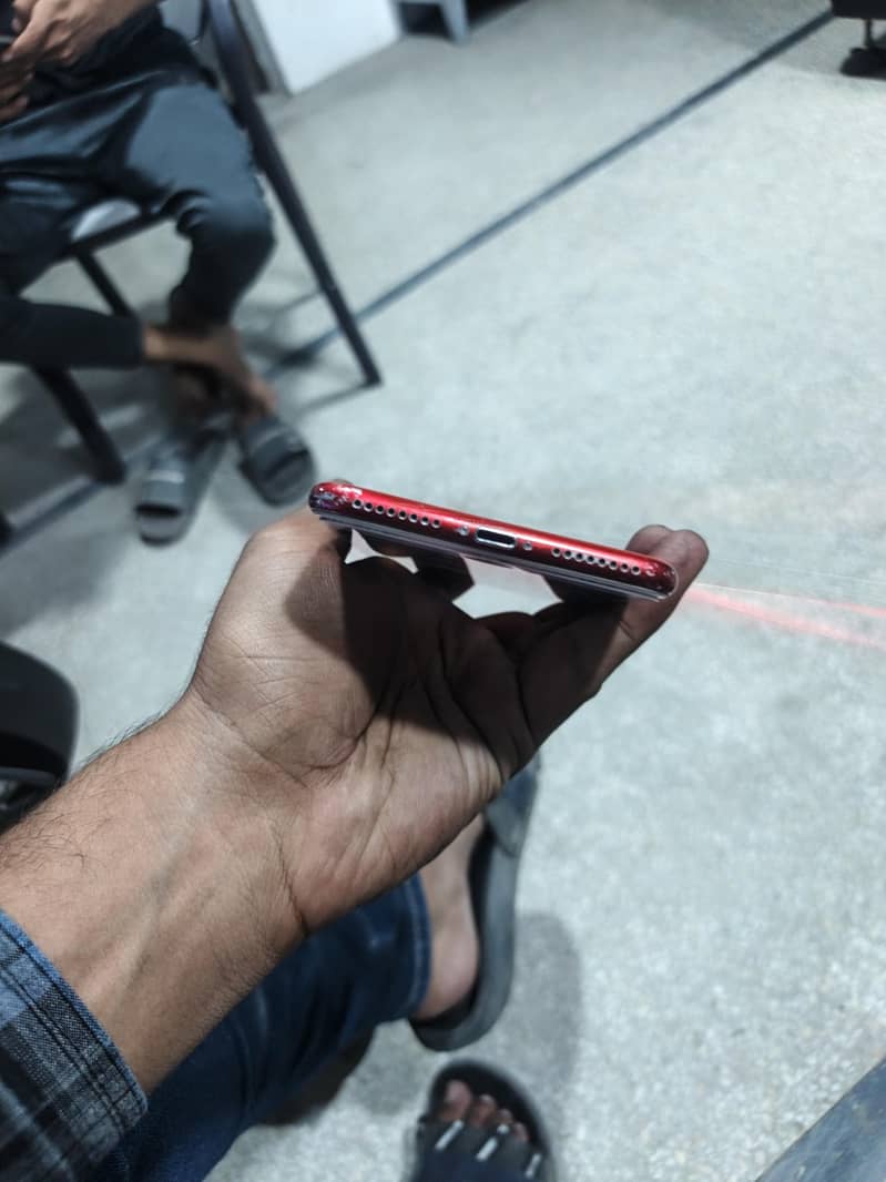 Apple iPhone 7 Plus 1