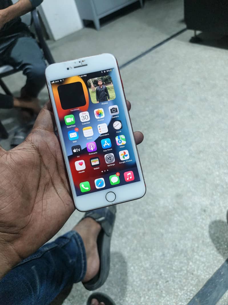 Apple iPhone 7 Plus 2
