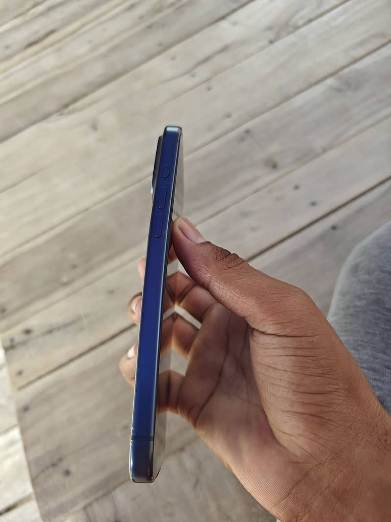 iPhone 17 pro max 2