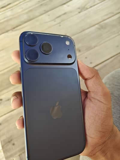 iPhone 17 pro max