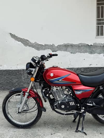 Suzuki GS-150 2024