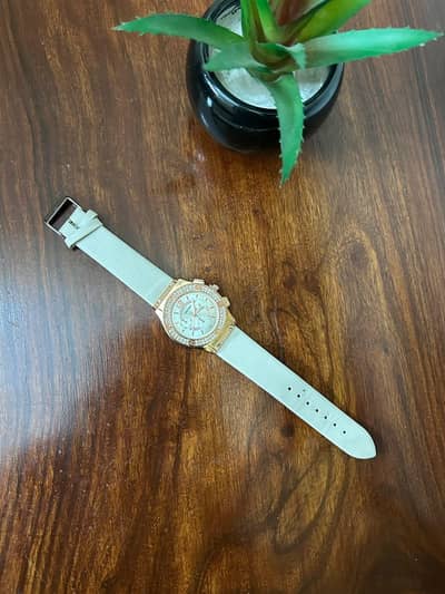 Brand New Premium Women's Watches – Multiple Designs Available