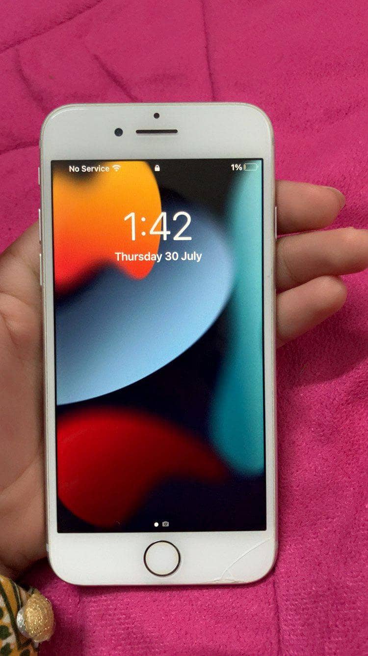 Apple iPhone 7 2
