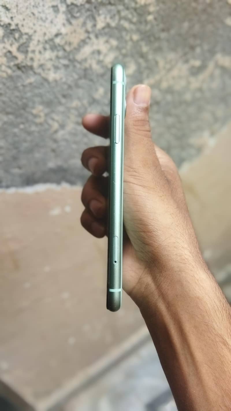 Apple iPhone 11 2