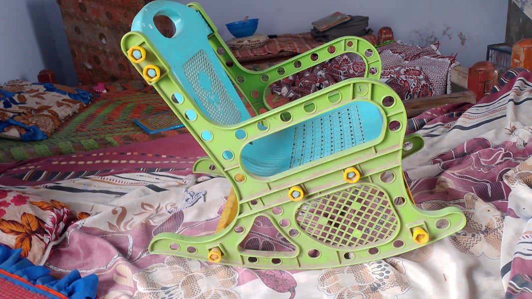 موونگ چیئر برائے فروخت    بے بی ورلڈ 1
