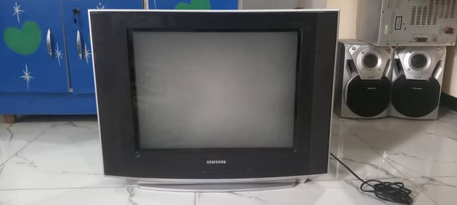 Samsung Plato 21 inch flat screen with remote and all papers