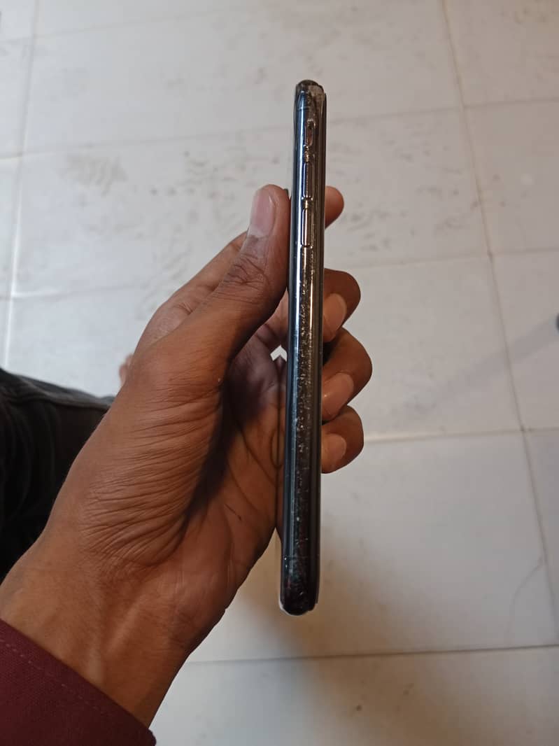 Apple iPhone X 2