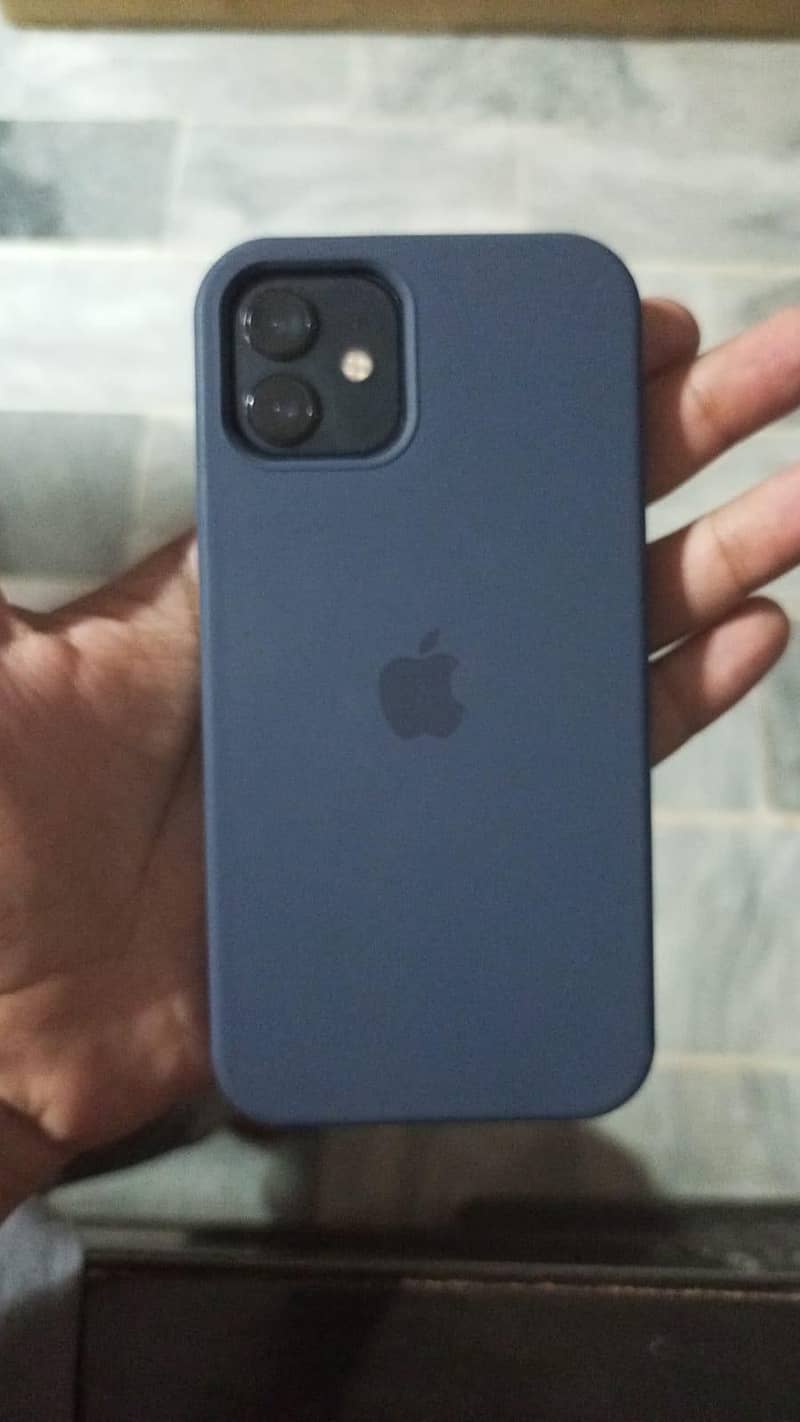 Apple iPhone 12 0