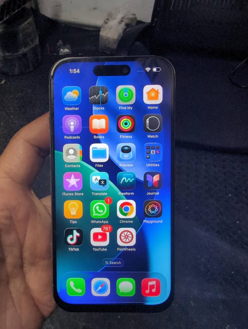 Apple iPhone 15 Pro 0