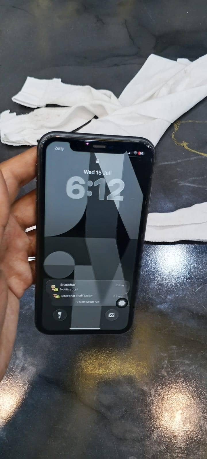 Apple iPhone 11 3