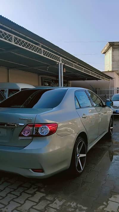 Toyota Corolla GLI 2011
