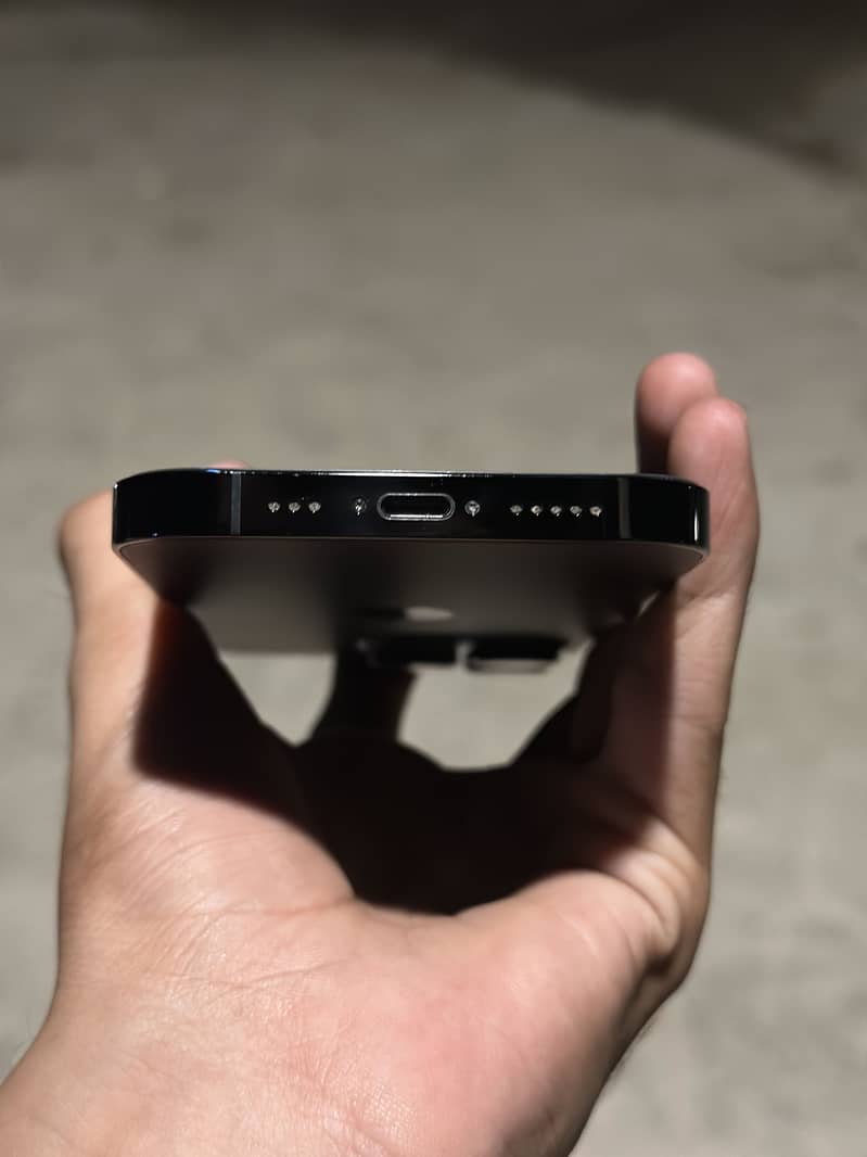 Apple iPhone 14 Pro 0