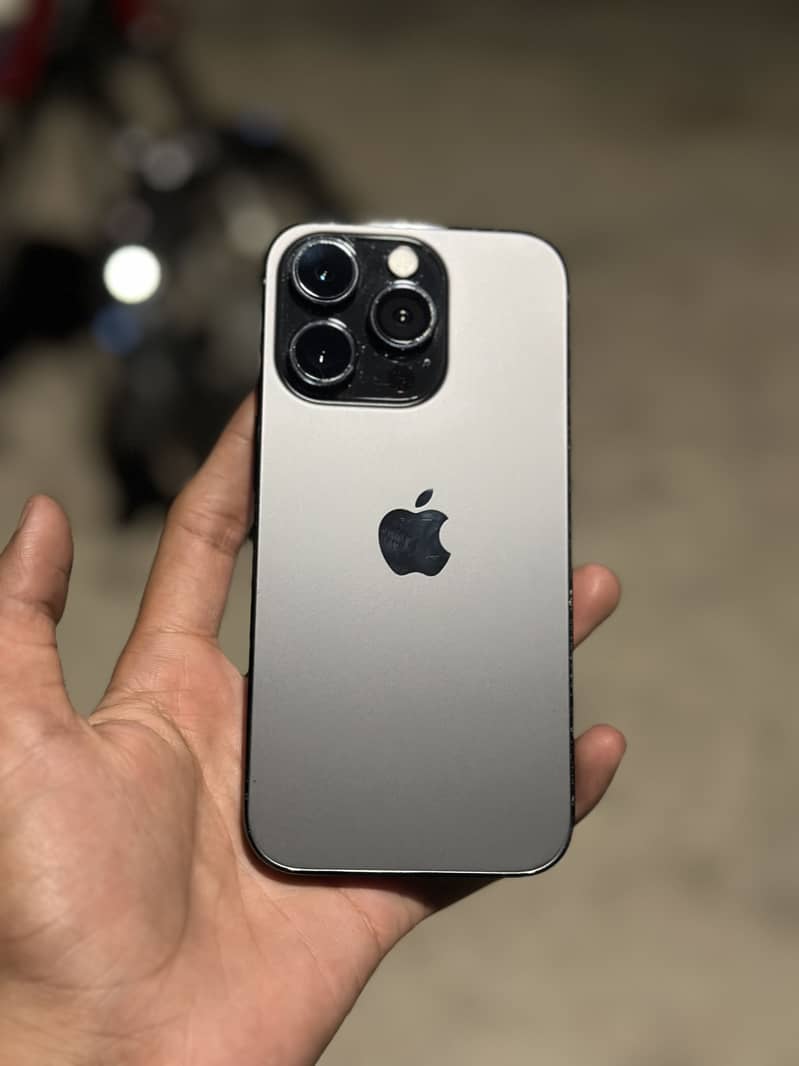 Apple iPhone 14 Pro 2