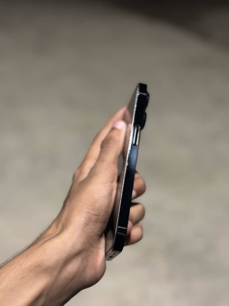 Apple iPhone 14 Pro 4